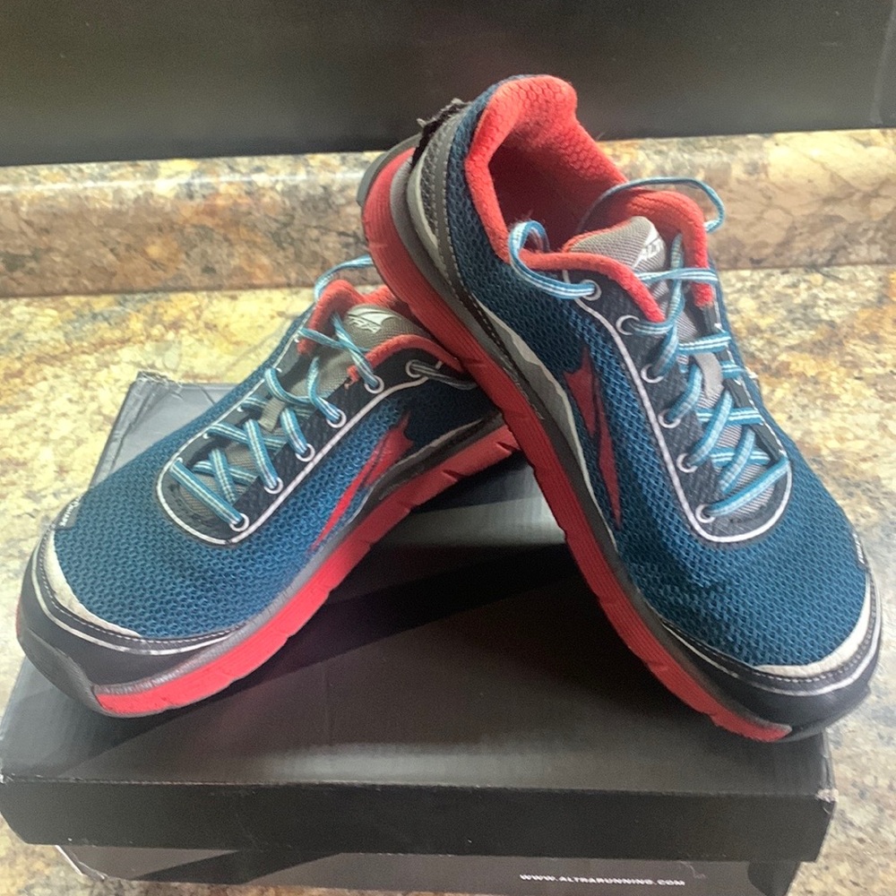 2 Pair Altra Lone Peak 2.5 W8.5